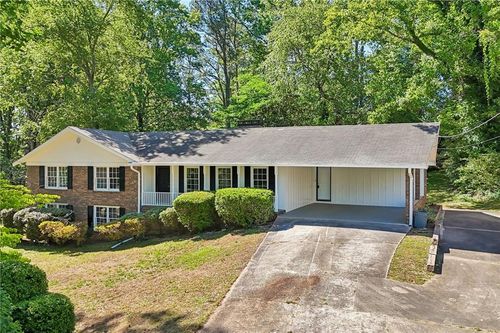 2922 Laura Ln, Lithia Springs, GA, 30122-2509 | Card Image