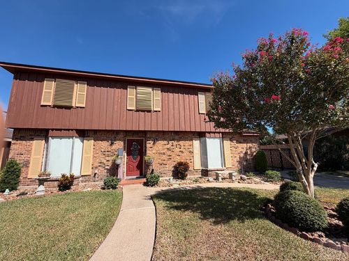 3212 Dominique Dr, Galveston, TX, 77551-1605 | Card Image