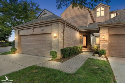 26151 Harbour Pointe Dr N, Harrison Township, MI, 48045-3209 | Card Image