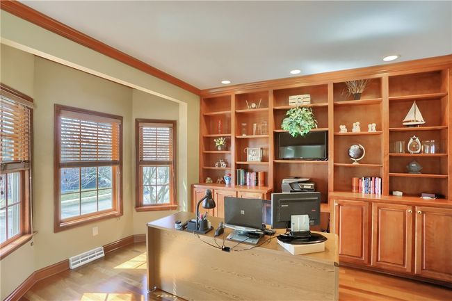 509 Sword Dance Pl, House other with 4 bedrooms, 5 bathrooms and 3 parking in Cranberry Twp PA | Image 6