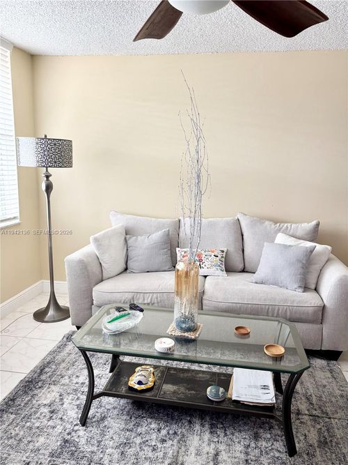 apt-114-9121 Sunrise Lakes Blvd, Sunrise, FL, 33322-1320 | Card Image