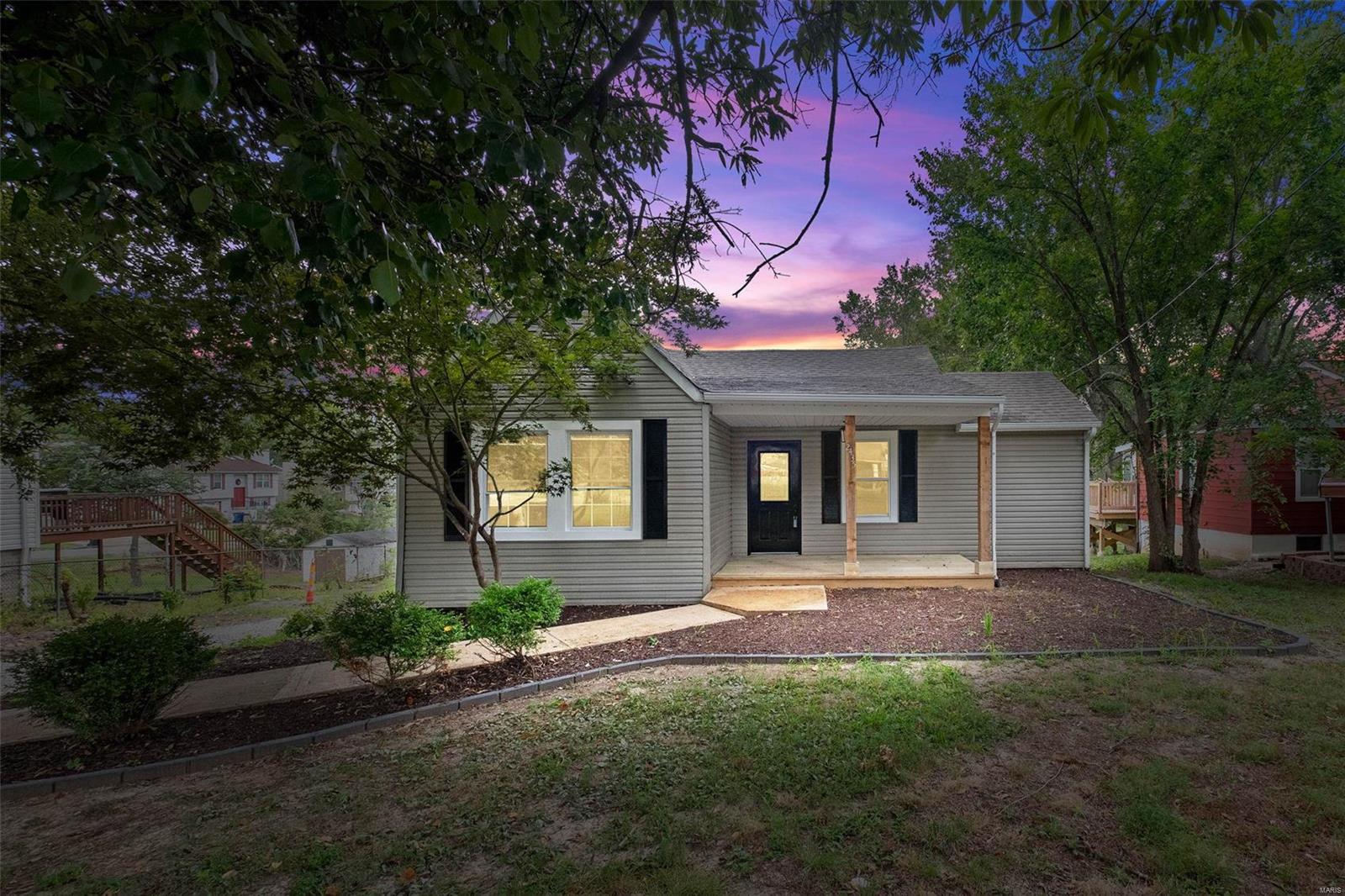 Fowler Ave, Saint Louis, MO 63114