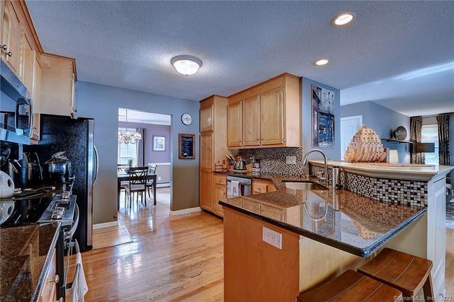 16 Hickory Ct, House other with 4 bedrooms, 3 bathrooms and null parking in Tolland CT | Image 10
