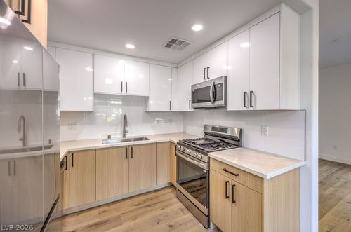 107-10553 Pine Glen Ave, Las Vegas, NV, 89144-4238 | Card Image
