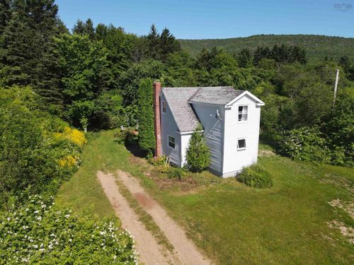 8269 Cabot Trail, Margaree Harbour, NS, B0E2B0 | Card Image
