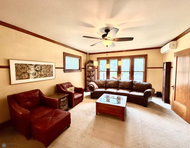 Family Room | Image 12