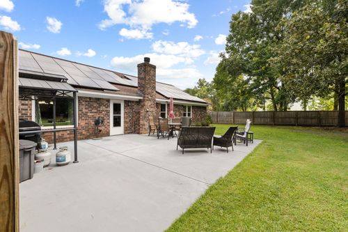222 Mohican Cir, Summerville, SC, 29483-9257 | Card Image