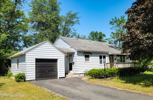 14 Holly Ln, Latham, NY, 12110-5005 | Card Image