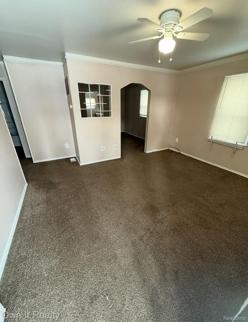 12296 Syracuse St, Taylor, MI, 48180-4007 | Card Image