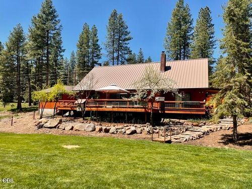 15780 Homestead Ln, Klamath Falls, OR, 97601-8004 | Card Image