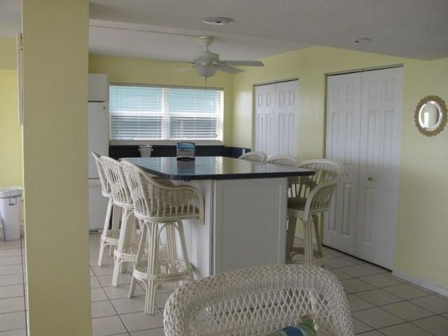 APT-305 - 1161 Hillsboro Mile, Condo with 2 bedrooms, 2 bathrooms and null parking in Hillsboro Beach FL | Image 29