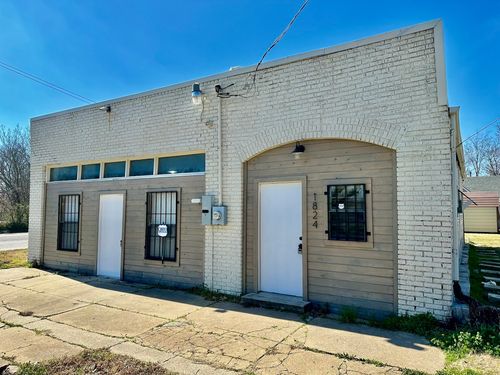 1824 S Walnut St, Sherman, TX, 75090-8855 | Card Image