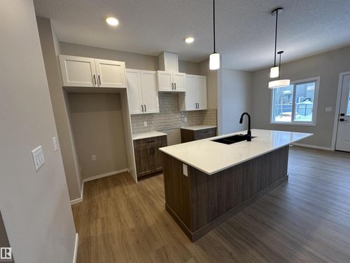 1152 S Creek Dr, Stony Plain, AB, T7Z | Card Image