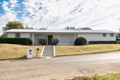 2712 46th St, Snyder, TX, 79549-5804 | Card Image