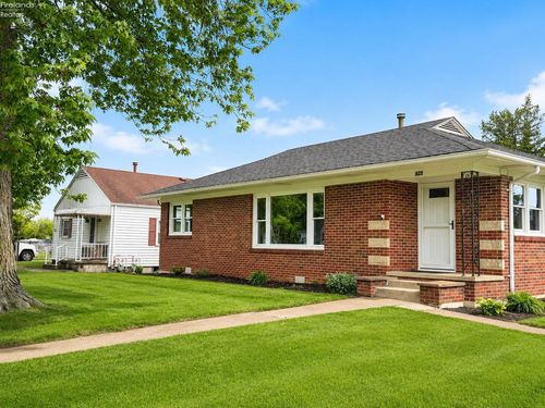 522 W 3rd St, Port Clinton, OH, 43452-1702 | Card Image