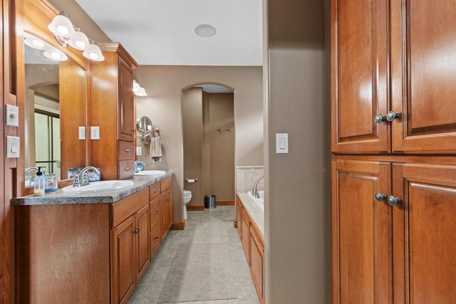 217 Hidden Ridges Way, House other with 4 bedrooms, 4 bathrooms and null parking in COMBINED LOCKS WI | Image 41
