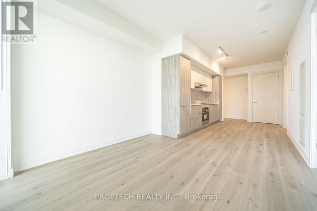 3009 - 138 Downes St, Condo with 2 bedrooms, 1 bathrooms and null parking in Toronto ON | Image 5