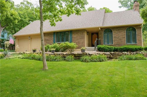 22812 E Bradford Lane Ct, Blue Springs, MO, 64015-7339 | Card Image