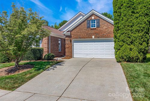 870 Platinum Dr, Fort Mill, SC, 29708-8933 | Card Image