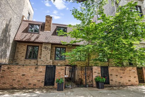 1c-1851 N Cleveland Ave, Chicago, IL, 60614-8928 | Card Image
