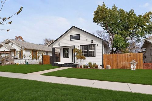 3423 Avenue N, Fort Worth, TX, 76105-3437 | Card Image