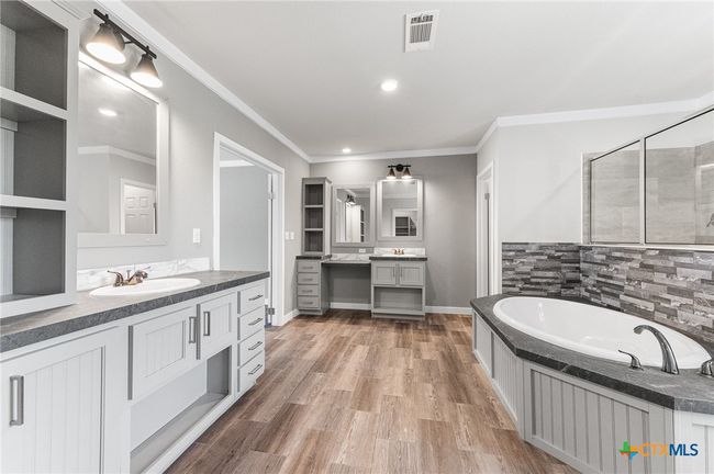 9130 Rebecca Creek Rd, House other with 4 bedrooms, 3 bathrooms and null parking in Spring Branch TX | Image 16