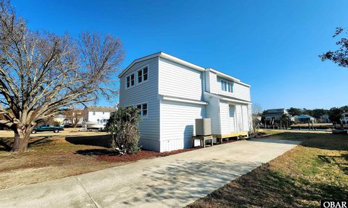 121 Roanoke Dr, Kill Devil Hills, NC, 27948-8623 | Card Image