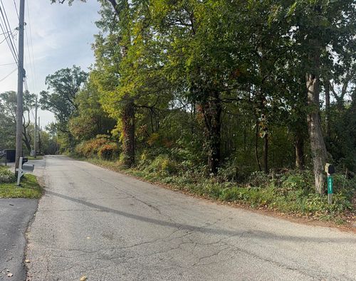 4403 Flint Lake Gtwy, Valparaiso, IN, 46383-1505 | Card Image