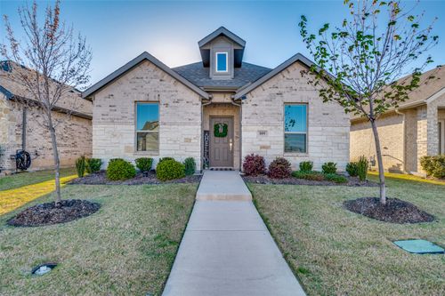 109 Foreman Dr, Midlothian, TX, 76065-3455 | Card Image
