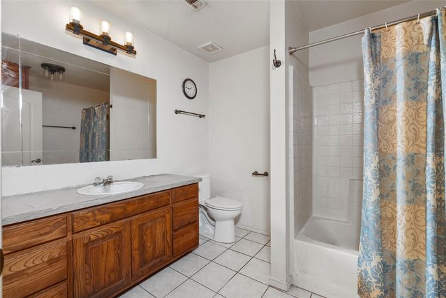 491 Herron Trl, Home with 3 bedrooms, 2 bathrooms and 8 parking in McDade TX | Image 21