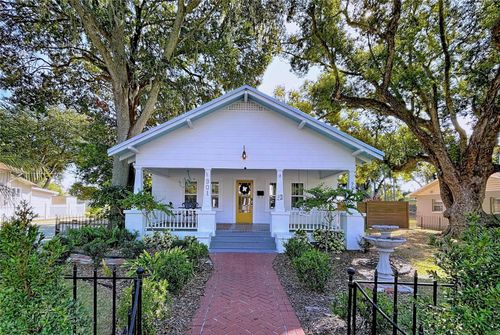 901 W Baker St, PLANT CITY, FL, 33563-4429 | Card Image