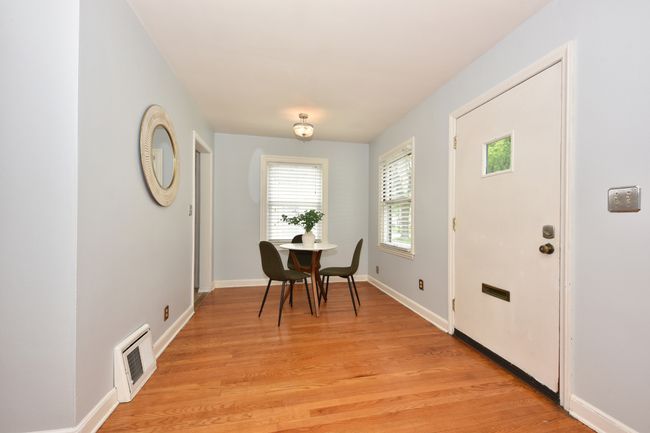 4772 N Diversey Blvd, House other with 3 bedrooms, 1 bathrooms and null parking in Whitefish Bay WI | Image 9