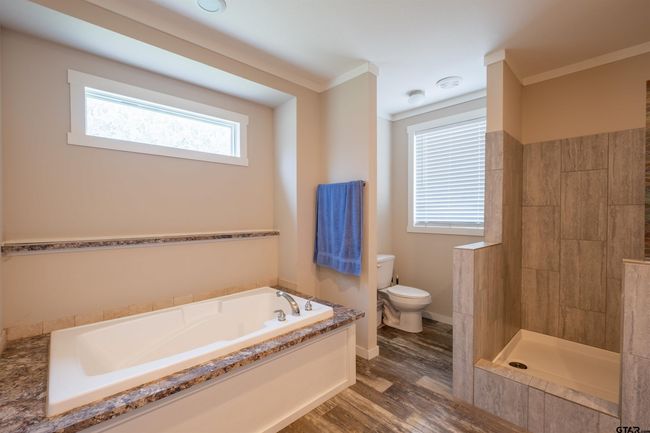 18877 County Road 15, House other with 3 bedrooms, 2 bathrooms and null parking in Tyler TX | Image 11