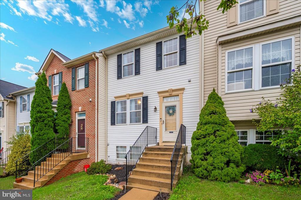 Quince Tree Dr, Martinsburg, WV 25403