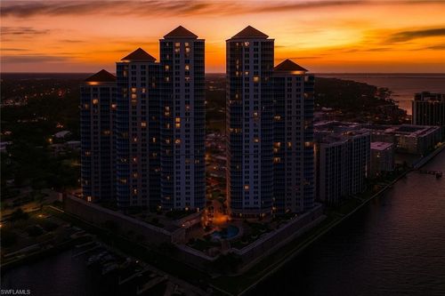 i409-2090 W 1st St, FORT MYERS, FL, 33901-3103 | Card Image