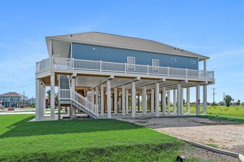 2027 Flamingo Road, Crystal Beach, TX, 77650 | Card Image