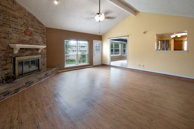 1727 Ryon Lane, House other with 3 bedrooms, 2 bathrooms and 4 parking in Round Rock TX | Image 3