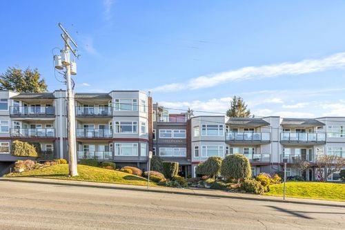 412-1220 Fir St, White Rock, BC, V4B4B1 | Card Image