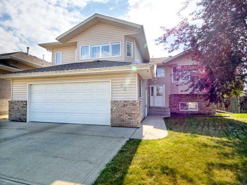 23 Dobson Close, Red Deer, AB, T4R2Y1 | Card Image