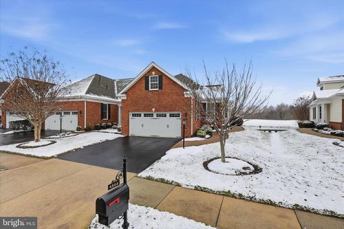 4868 Palmers Ridge Ct, HAYMARKET, VA, 20169-8140 | Card Image