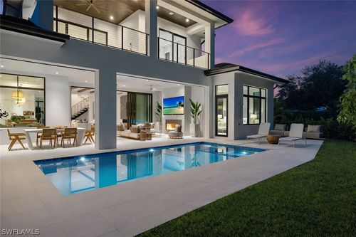 850 10th St N, NAPLES, FL, 34102-5418 | Card Image