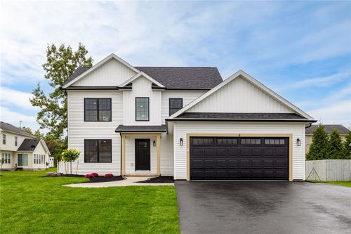 4 Roman Cir, Brockport, NY, 14420-9660 | Card Image
