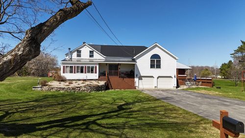 7 Town Hall Road, Mooers Forks, NY, 12959 | Card Image