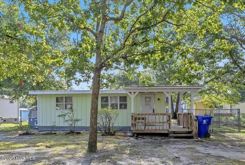 230 Ne 66th St, Oak Island, NC, 28465-4631 | Card Image