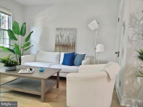 apt-1-2228 40th St Nw, WASHINGTON, DC, 20007-1738 | Card Image