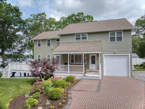 9 Blake Rd, Salem, NH, 03079-1711 | Card Image