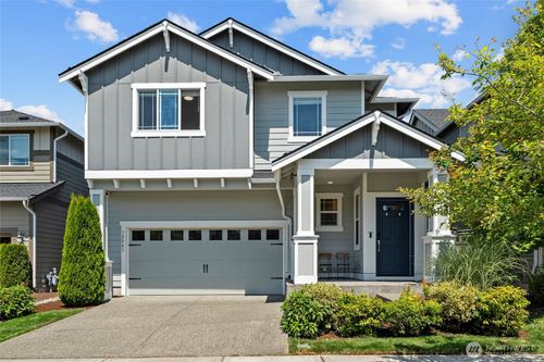 32803 Stuart Ave Se, Black Diamond, WA, 98010-5039 | Card Image