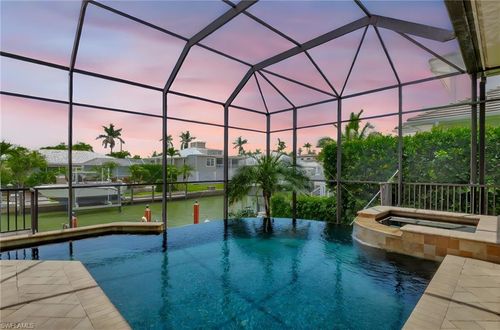 1380 Marlin Dr, NAPLES, FL, 34102-1531 | Card Image