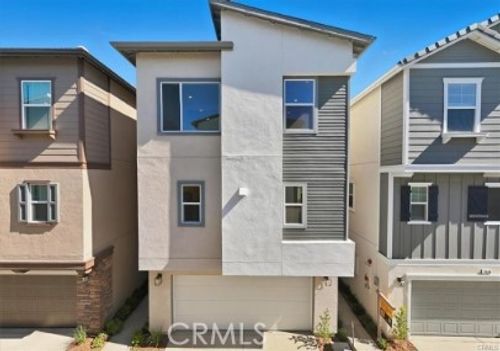 2540 Everly St, South El Monte, CA, 91733-1574 | Card Image