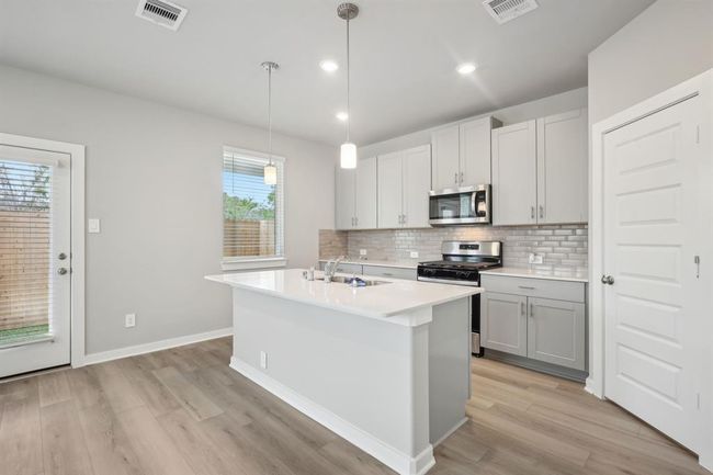 537 Morning Tide Ln, House other with 3 bedrooms, 3 bathrooms and 2 parking in Kemah TX | Image 13